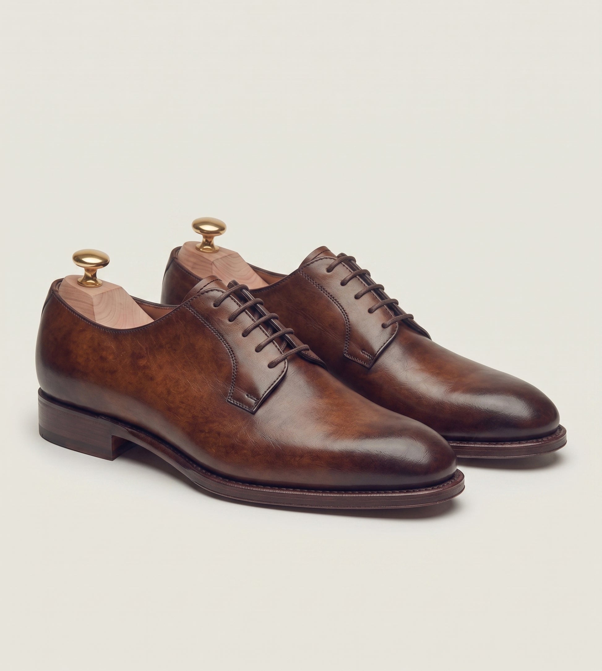Braune Derby-Schuhe aus Leder mit Patina-Finish