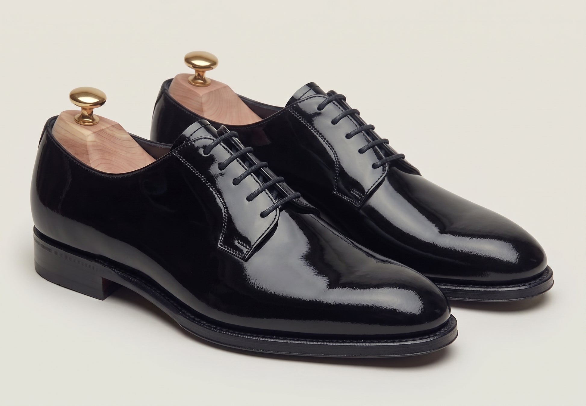 Schwarze Lackleder Derby-Schuhe aus Leder