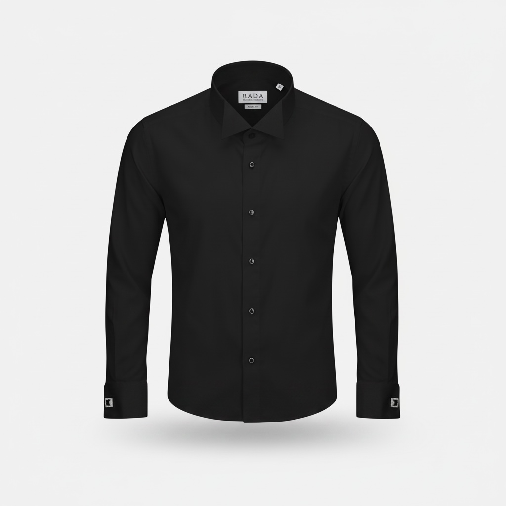 Vorderansicht eines schwarzen Slim-Fit-Smokinghemds mit langen Ärmeln, Kentkragen, sichtbarer Knopfleiste und Umschlagmanschetten mit Manschettenknöpfen.